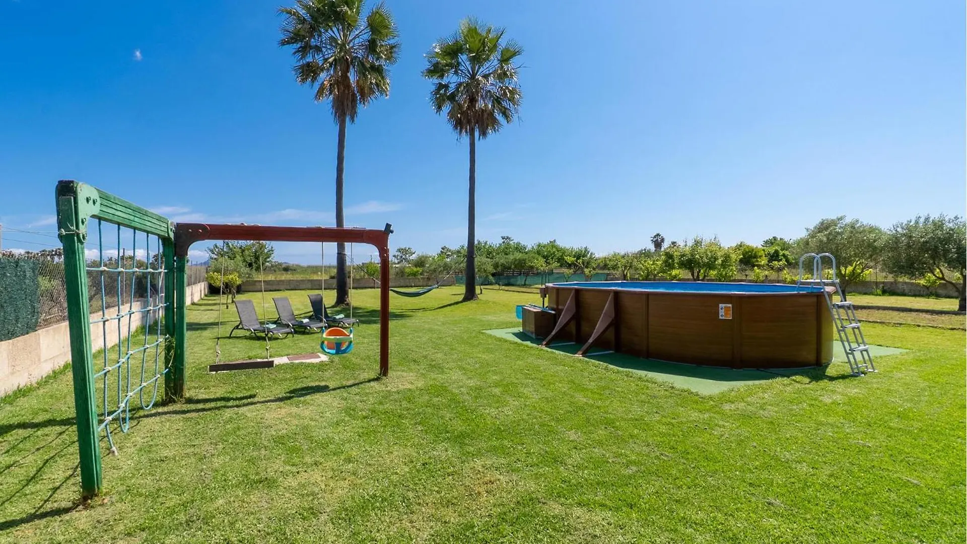 Hébergement de vacances Gorgeous Home In Muro With Kitchen Espagne